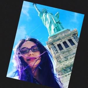 Meet your Posher, Itzel